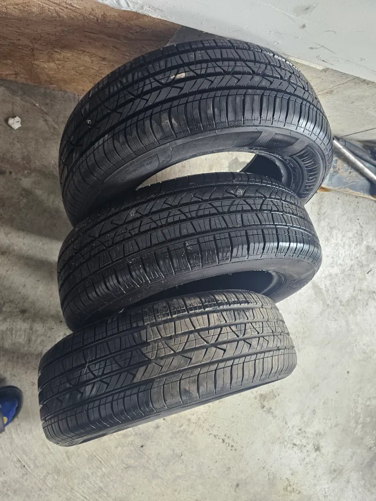3X195/65/R15 motomaster all season tires only 3 image indicator(2)