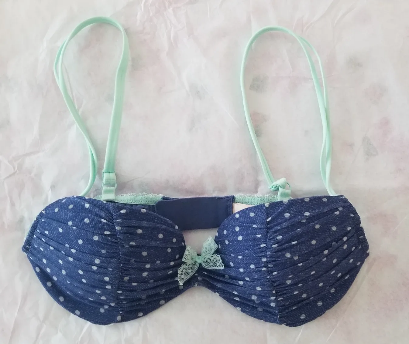 Victoria's Secret Bra thumbnail