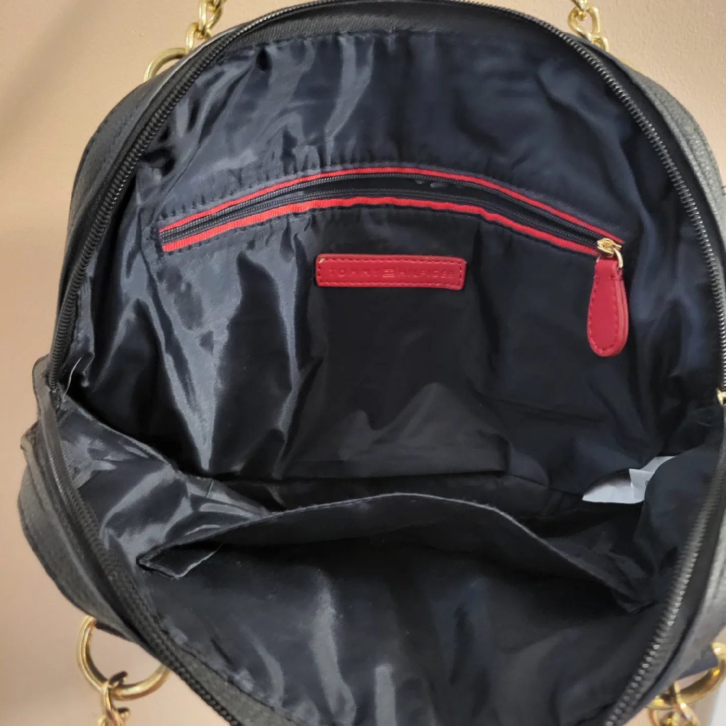 🥕Tommy Hilfiger Black Leather Purse Bag Like New image indicator(4)