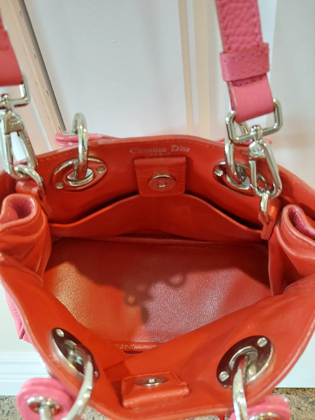 Women's small leather bag image indicator(5)
