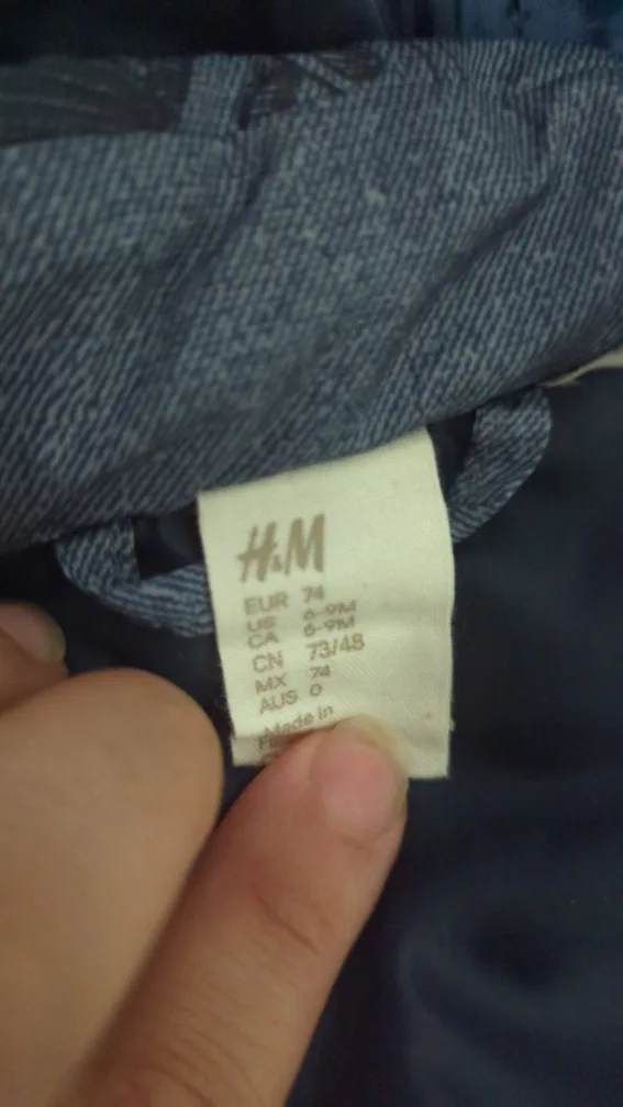 H&M Mickey Mouse Vest 6-9M image indicator(2)