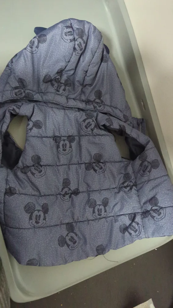 H&M Mickey Mouse Vest 6-9M image indicator(3)