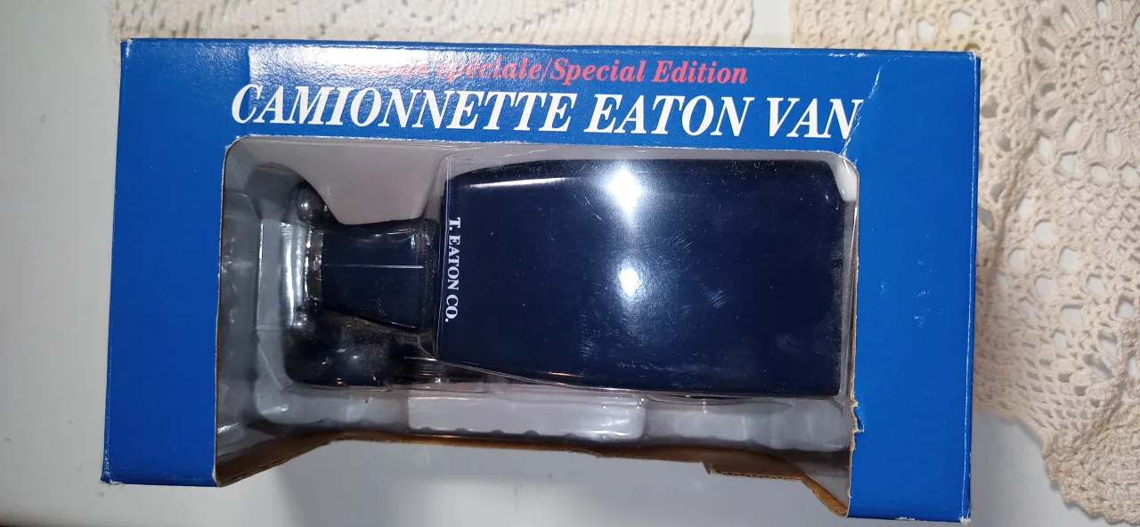 Liberty Classics 1940 Ford & Eaton Van image indicator(3)