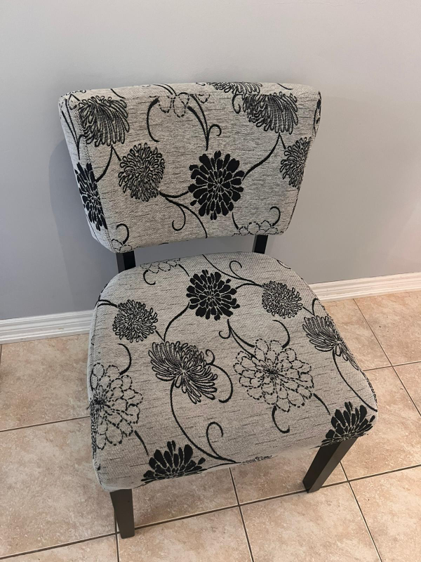 Floral Pattern Accent Chair - photo 2