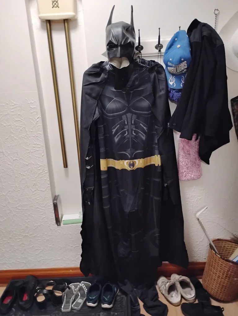 Batman Costume with Mask image indicator(9)