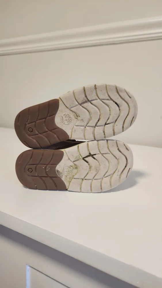 Timberland Kids' Brown Leather Ankle Boots size 9 image indicator(3)