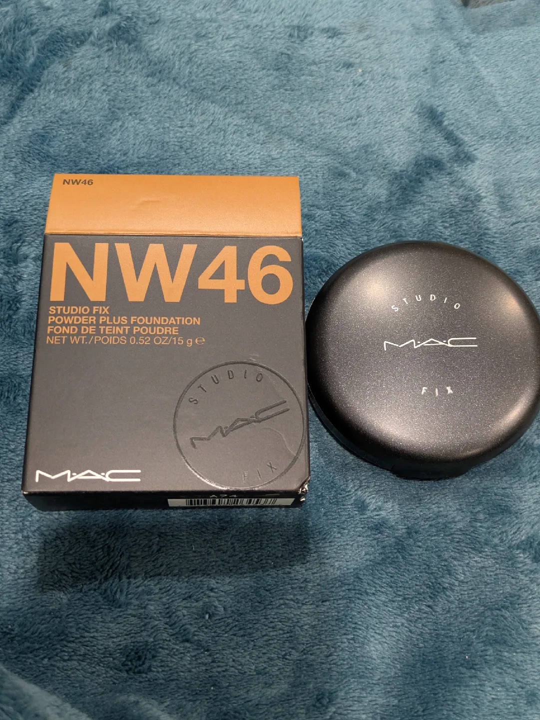 MAC Studio Fix Powder Plus Foundation NW46