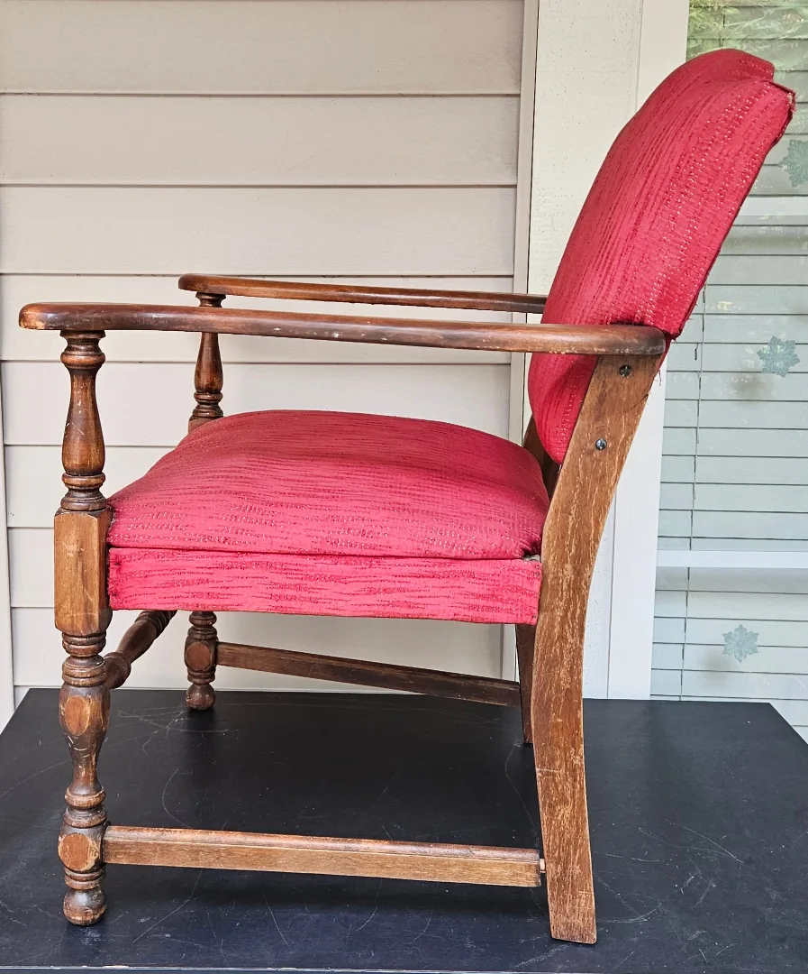 Antique Solid Oak Wooden Chair image indicator(3)