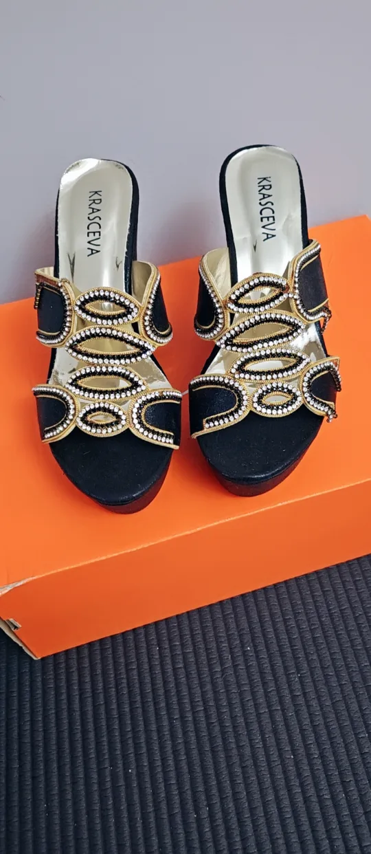 💫🖤🫶Krasceva Black & Gold Wedge Heels image indicator(2)