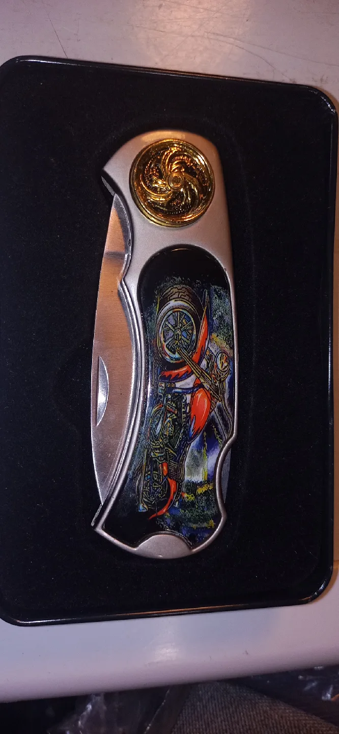 Collectible Decorative Pocket Knives image indicator(5)