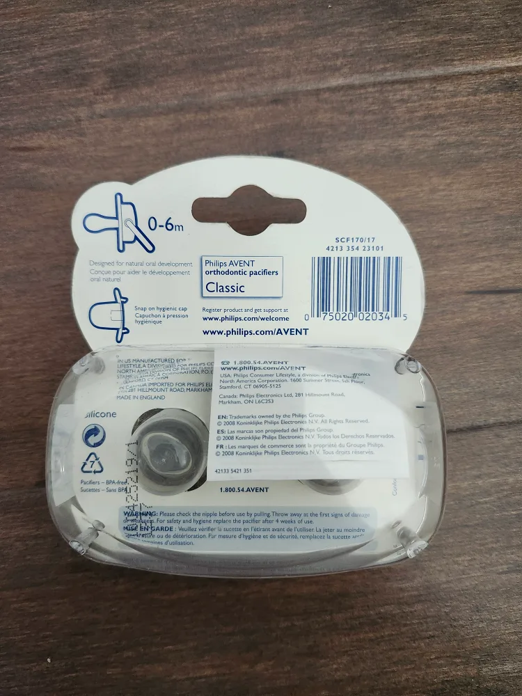 New Philips AVENT Classic Pacifiers 0-6m image indicator(2)