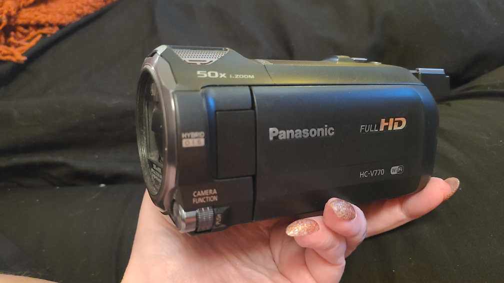 Panasonic HC-V770 Full HD Camcorder Wireless 20xZoom