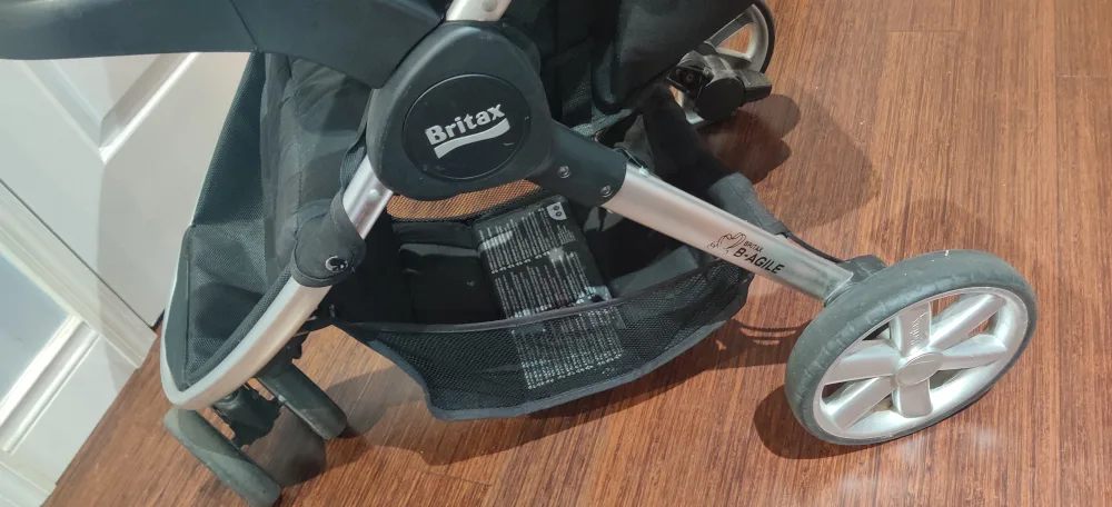 Britax B-Agile Stroller - Black, free footmuff image indicator(4)