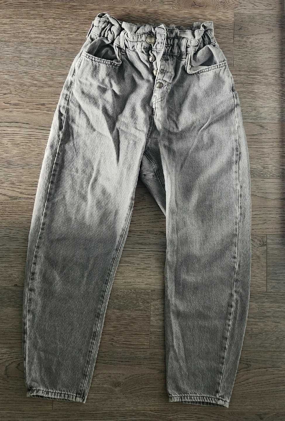 Zara Gray Denim Paperbag Waist Pants - Size USA 2 thumbnail