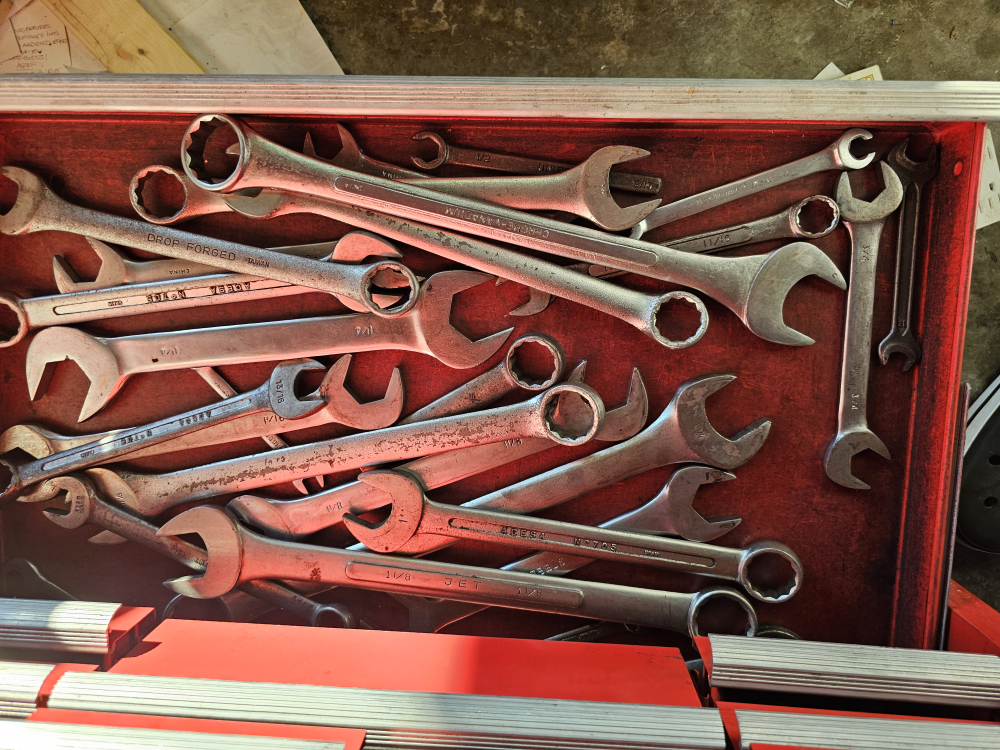 Beach Red Metal Tool Chest with Tools - photo 4