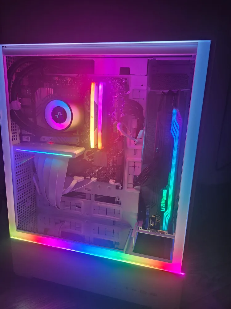 Gaming PC, RTX 3070 Ti, Core i5 14400F, Brand New! image indicator(2)