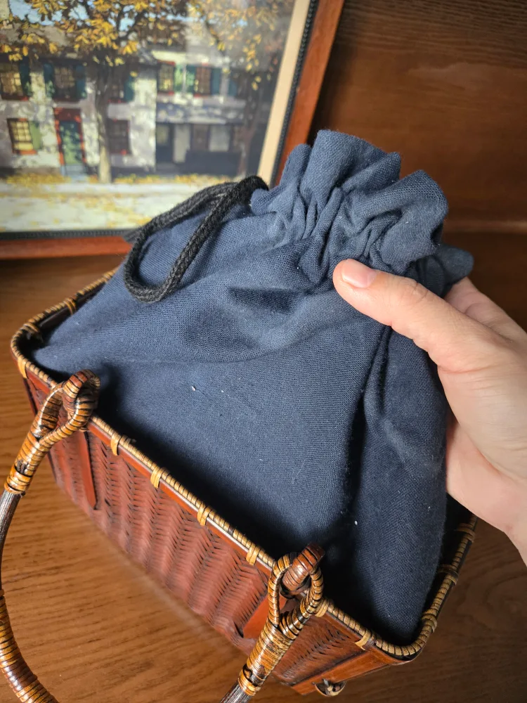 Woven Basket Bag with Drawstring Lining image indicator(2)