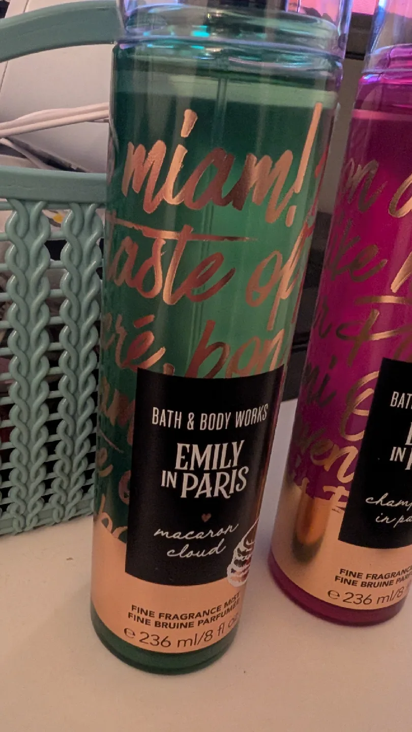 Bath & Body Works Emily in Paris Mist thumbnail
