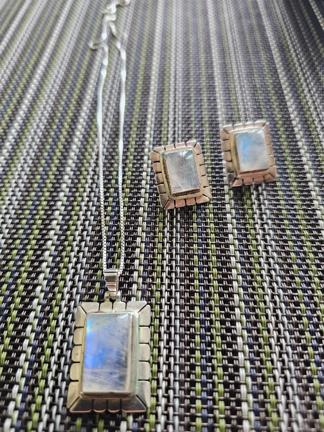 EPAL Silver Moonstone Necklace &Earrings Set thumbnail