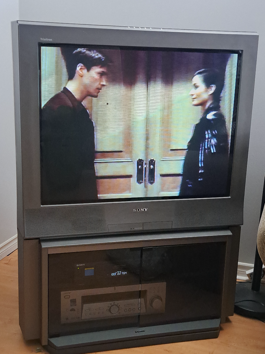 Sony 36 inch Trinitron CRT TV with Sony TV stand