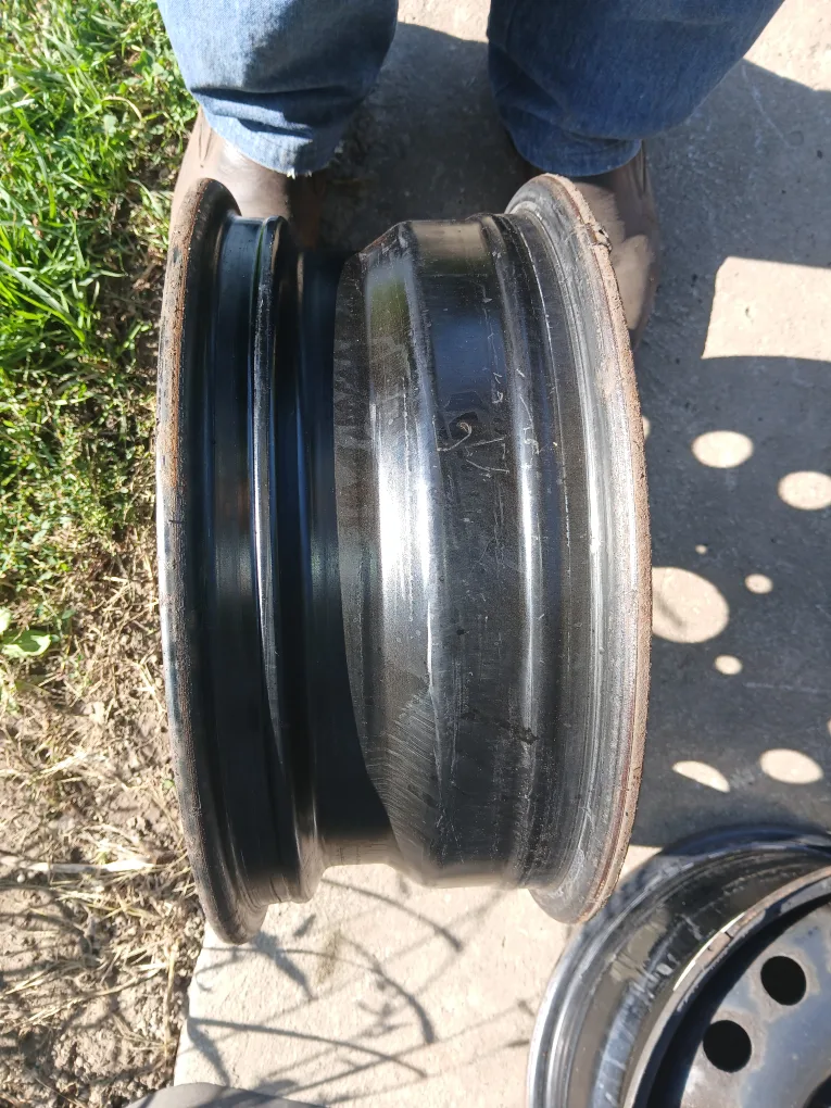 Set of 4 Steel Wheels 15x6 image indicator(3)