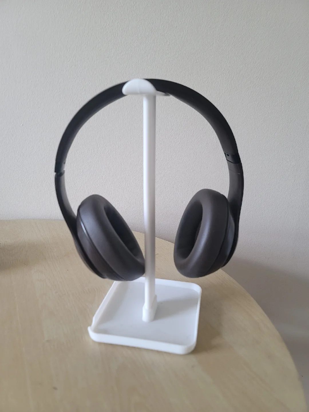 Beats Studio3 Wireless Headphones - Brown thumbnail