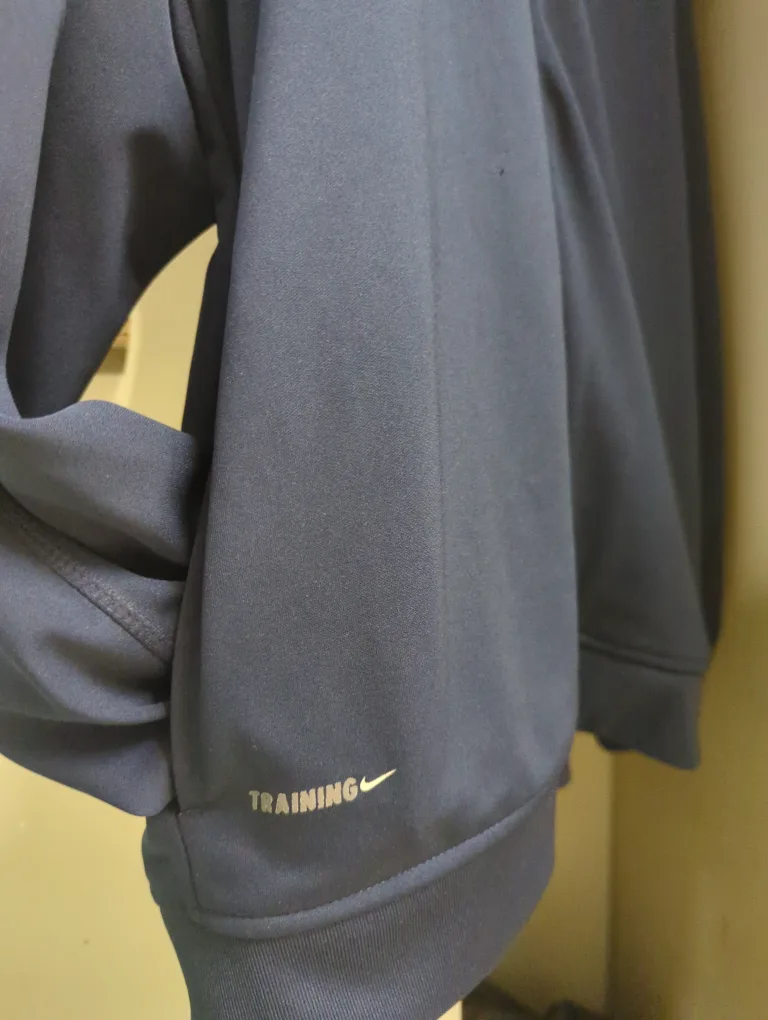 Nike Training Jacket - Size L image indicator(3)