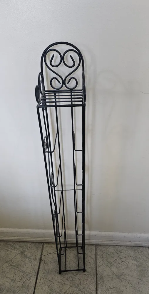 Black Metal Magazine Rack thumbnail