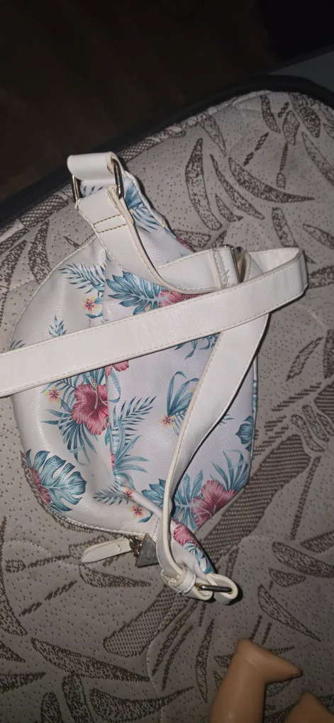 Floral Fanny Pack image indicator(2)