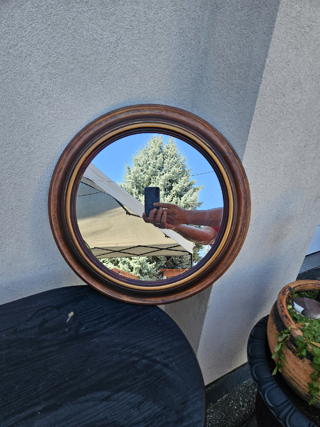 Round Wall Mirror with Wooden Frame