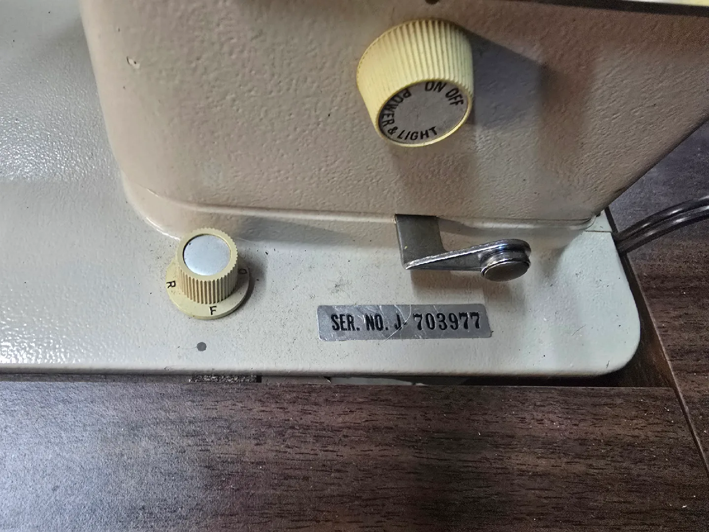 Vintage Singer Stylist Sewing Machine with Table image indicator(4)