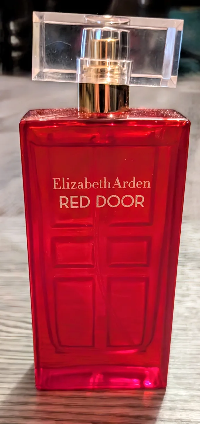 Elizabeth Arden Red Door Perfume