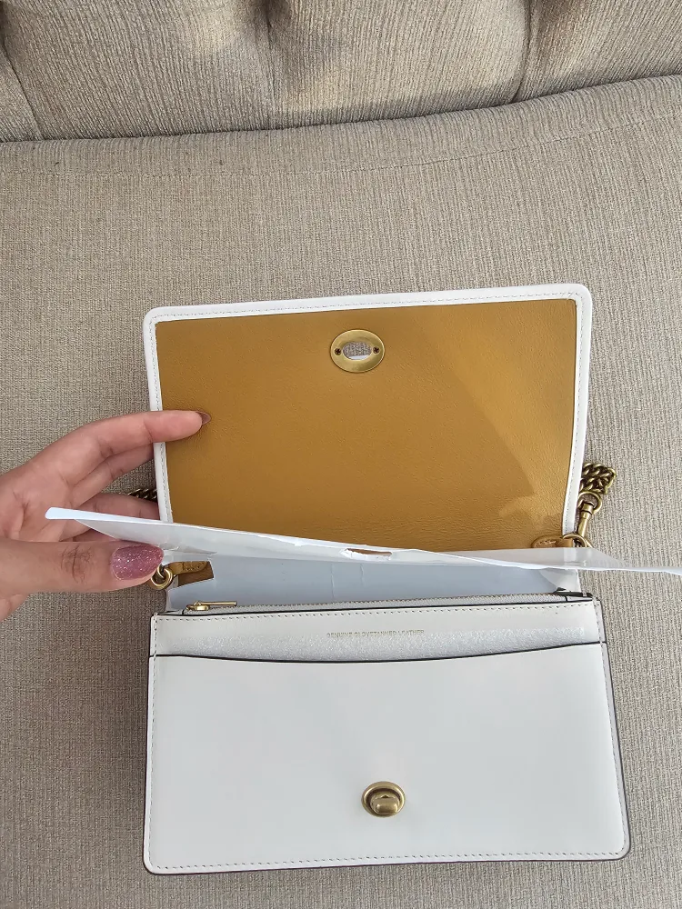 BNWT Authentic Coach Leather Chain Crossbody Bag image indicator(2)