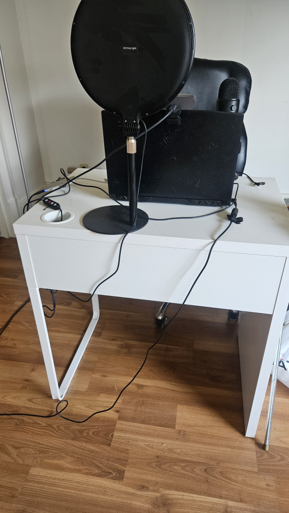IKEA MICKE White Desk - photo 2