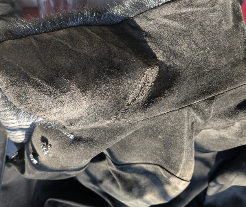 *damaged* suede coat - photo 4