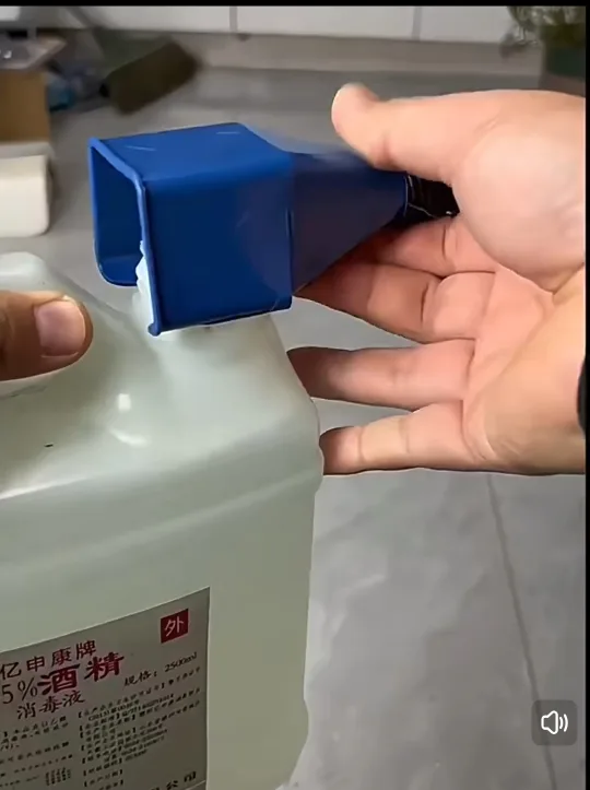 Bottle Pouring Funnel image indicator(5)