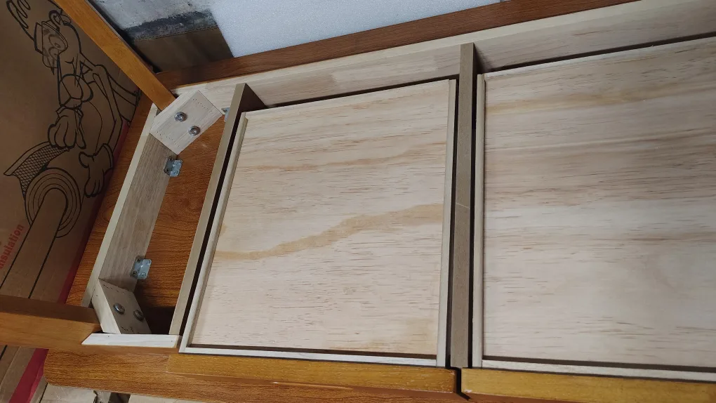 Wooden Desk with Two Drawers image indicator(4)
