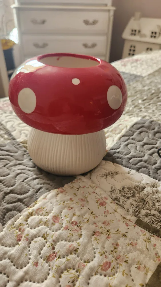Mushroom Shaped Vase 🥕 thumbnail