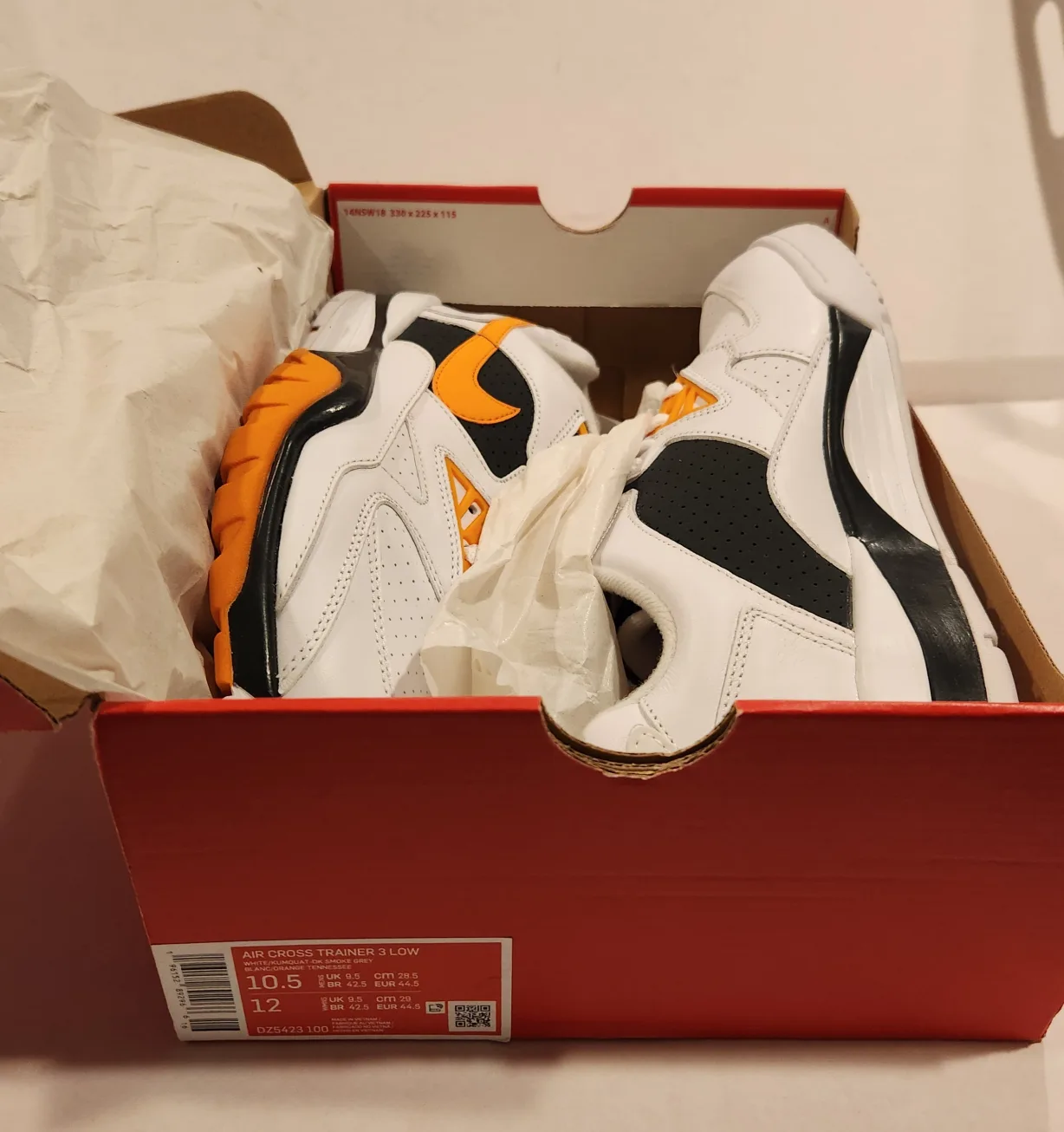 Nike Air Cross Trainer 3 Low White/Black/Orange, Size 10.5 thumbnail