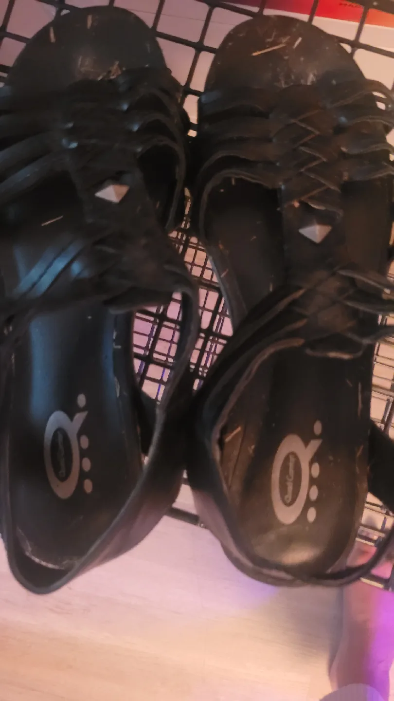Cloud Candy Black Sandals thumbnail