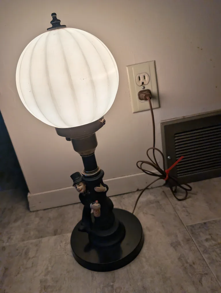 Vintage Drunk Lamp Post Figurine Lamp