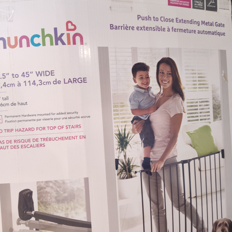 Munchkin Push to Close Extending Metal Gate 🥕 - photo 2