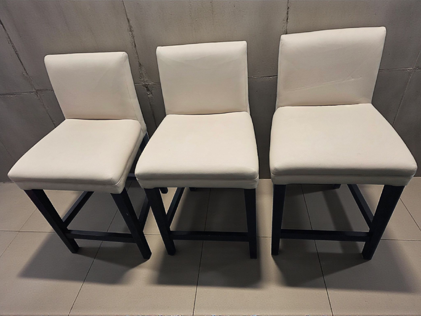Set of 3 White Bar Stools