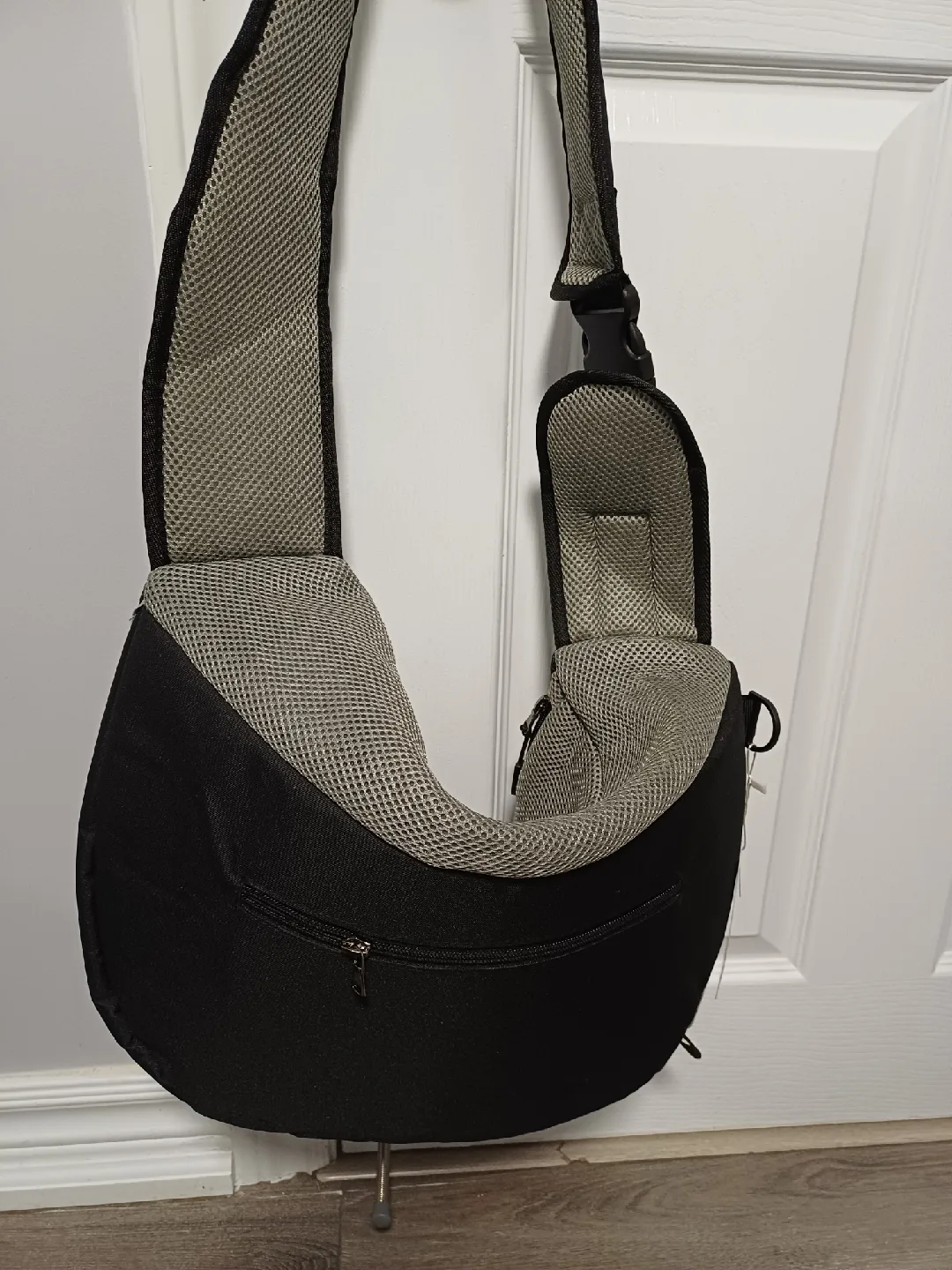 PAWABOO-Pet Carrier Sling Bag - Black & Grey image indicator(8)
