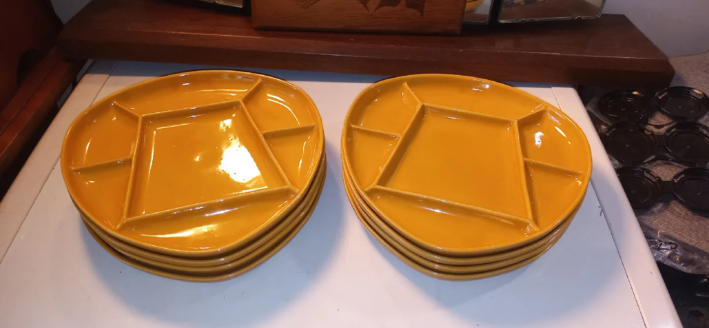 Sunburst Canada Mustard Yellow Divided Serving Plates thumbnail