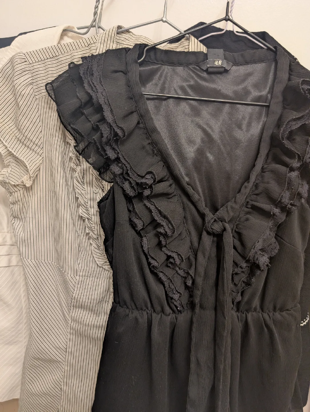 Mixed Lot - S - 4 Women's Blouses + Suit Jacket - H&M and More thumbnail