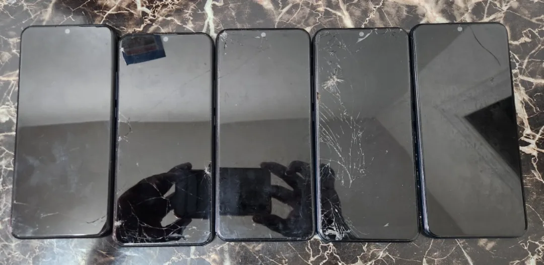 Lot of 5 Cricket Wireless Android Icon 3 Phones image indicator(2)