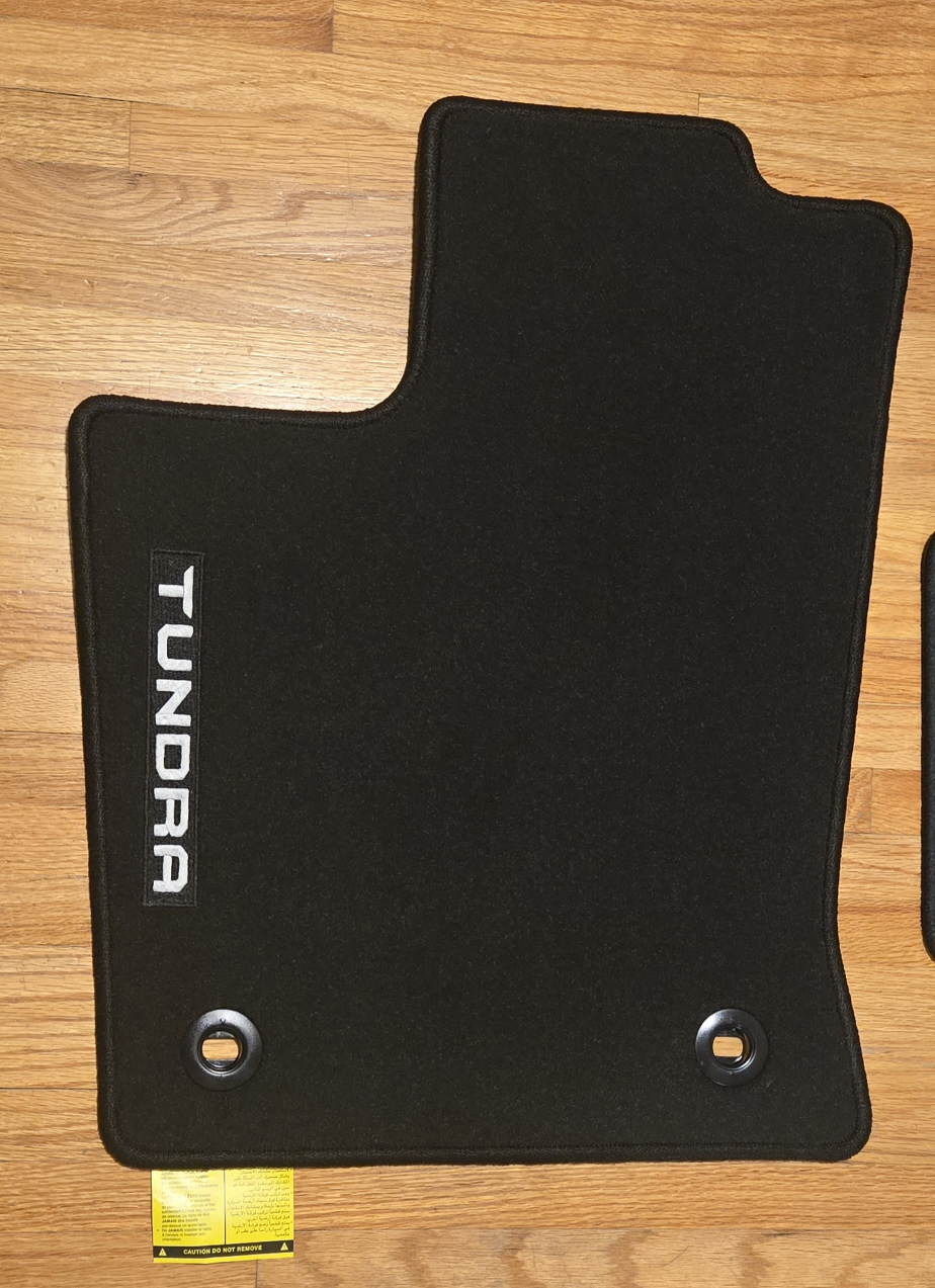 Toyota Tundra Floor Mats(2022-2025)*Brand New* - photo 3