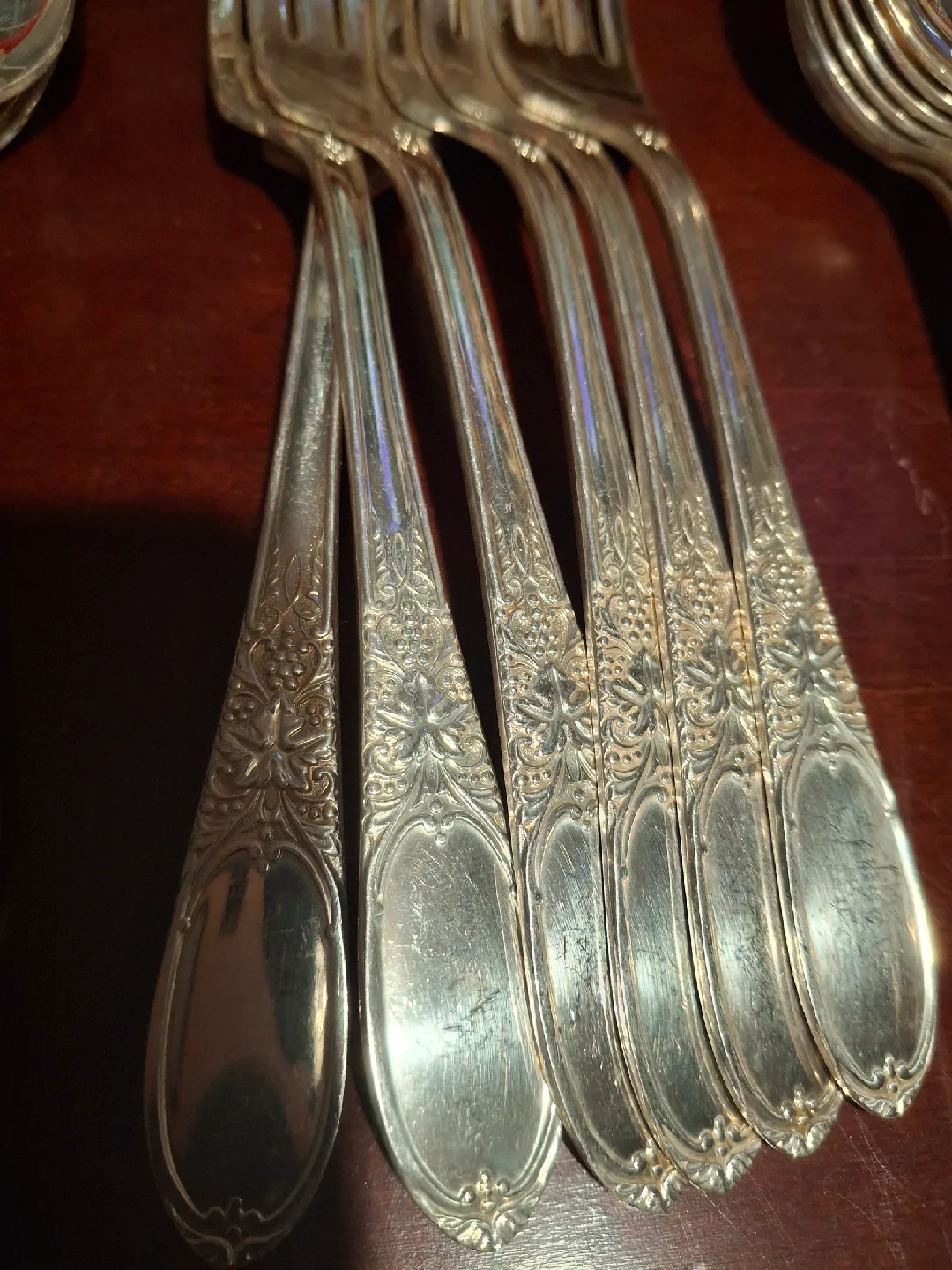 Vintage Silverware Set image indicator(3)