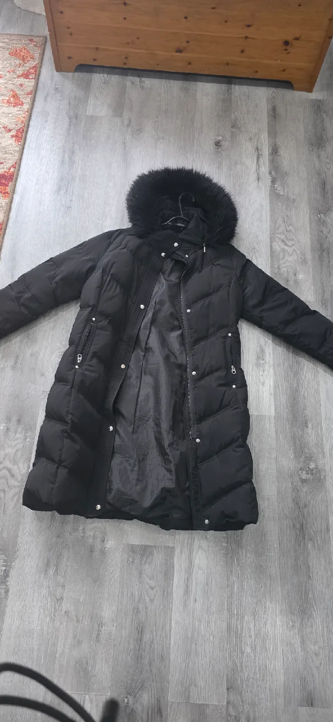 Black Puffer Coat with Faux Fur Hood image indicator(2)
